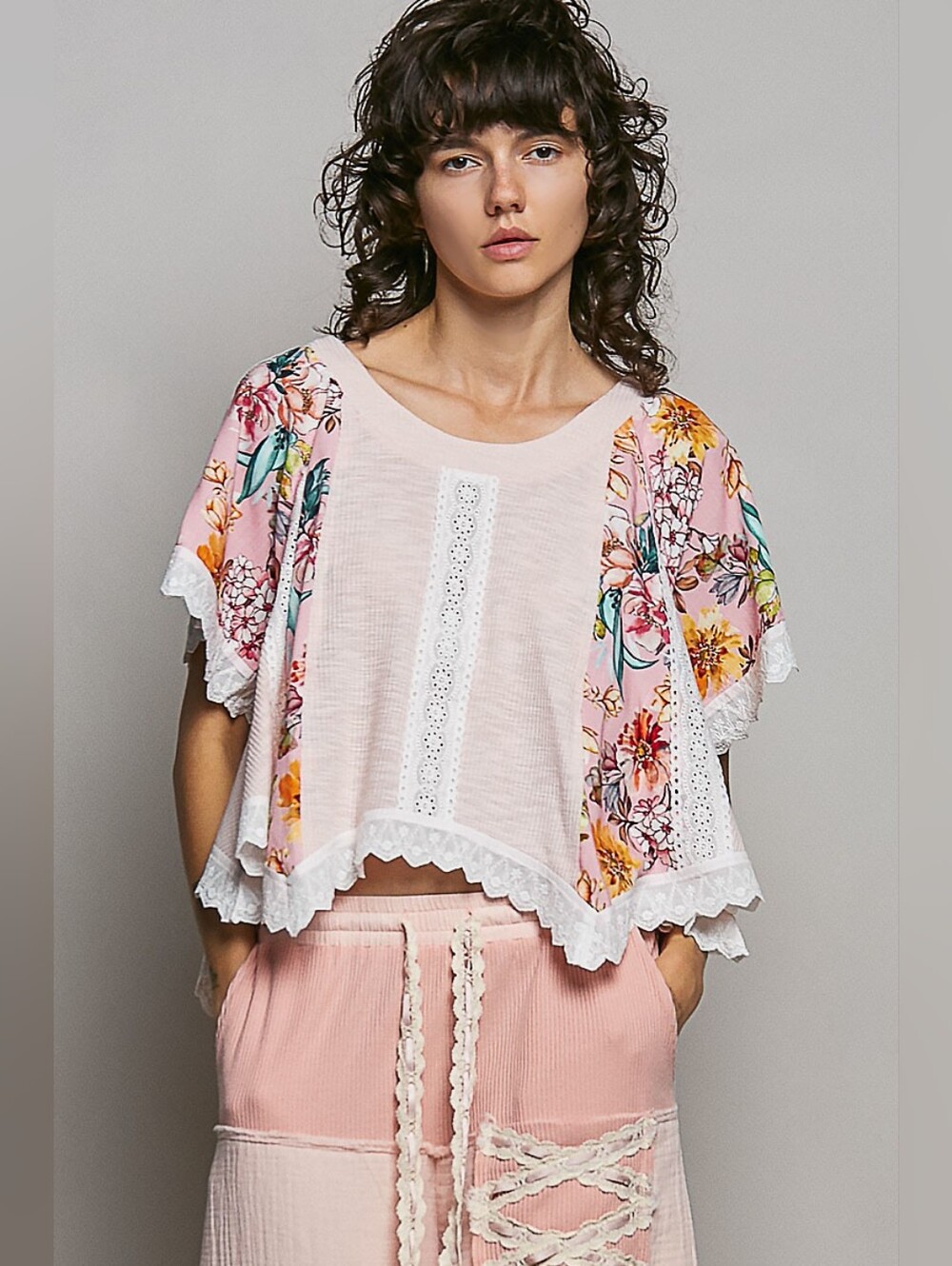 POL Round Neck Ribbed Cropped Top with Lace Detail- Pink- FAST SHIPPING !! - Picture 3 of 8
